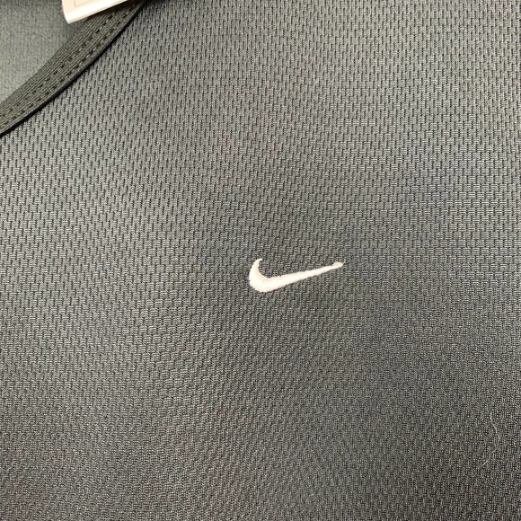 Nike Dri Fit V Neck Top Black White Logo Embroidered Size Medium Active Wear - Picture 5 of 6